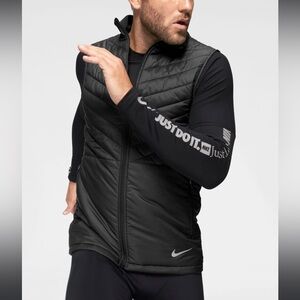 Nike Aerolayer Black Quilted Vest - M
